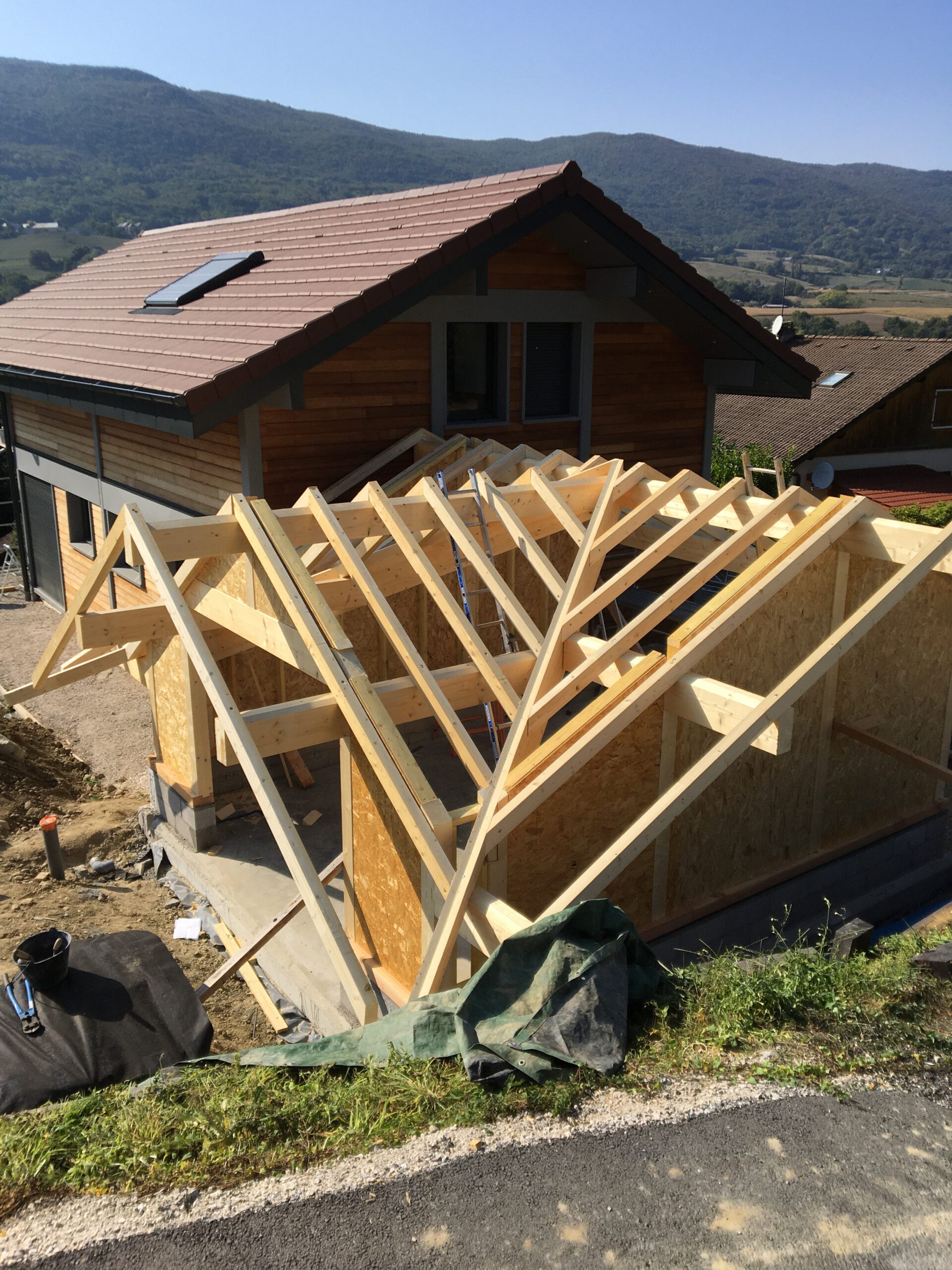 2EF1C2CC-8D39-4055-9E40-56F36A78C4DF Charpente en construction MCZ BOIS